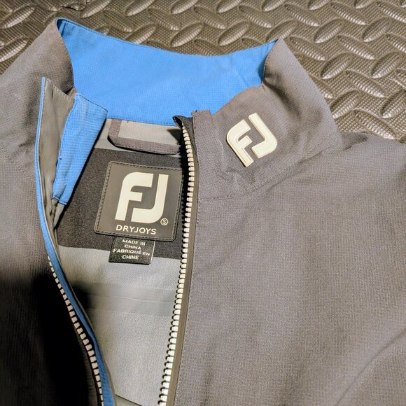 FootJoy HydroLite Short Sleeve Rain Jacket - Picture 3 of 5